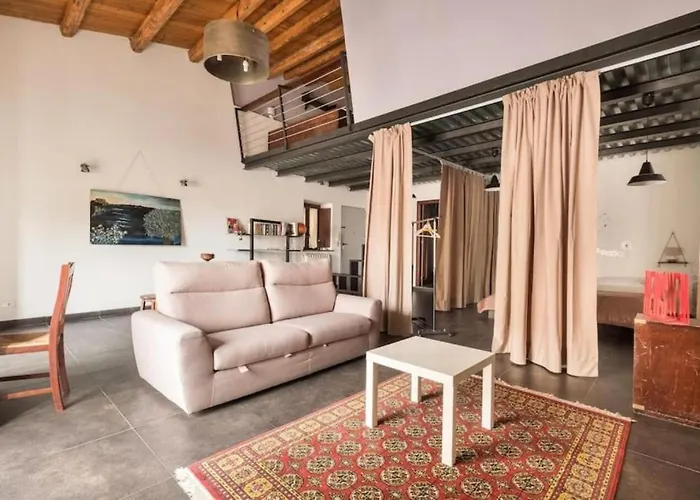 Tavola tonda apartament